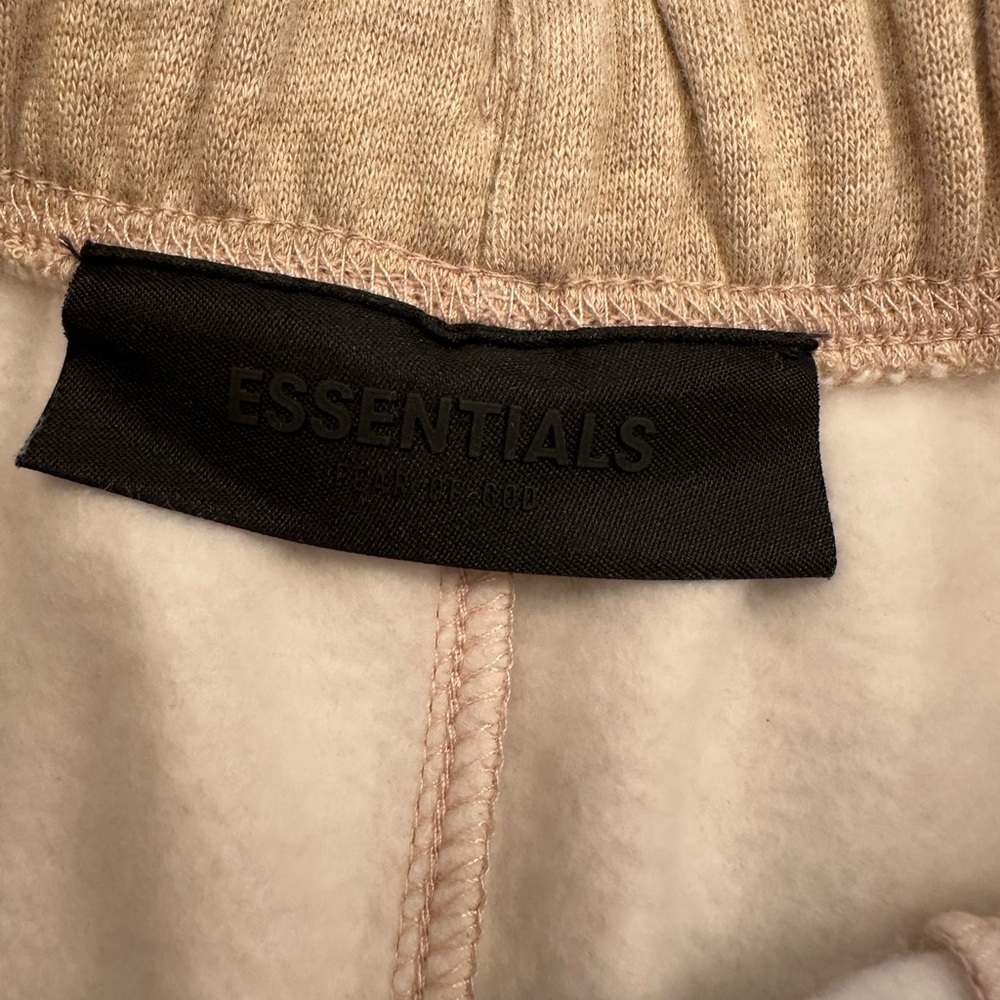 Fear of God Essentials kids sweat shorts size 10 New with tags! - Picture 5 of 6